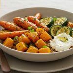 Avocado and Tomato Salad with Poached Egg – Fresh, Protein-Packed & Perfect for Lunch