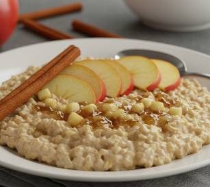 Apple Cinnamon Oatmeal